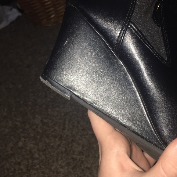 boots - Picture 4 of 5